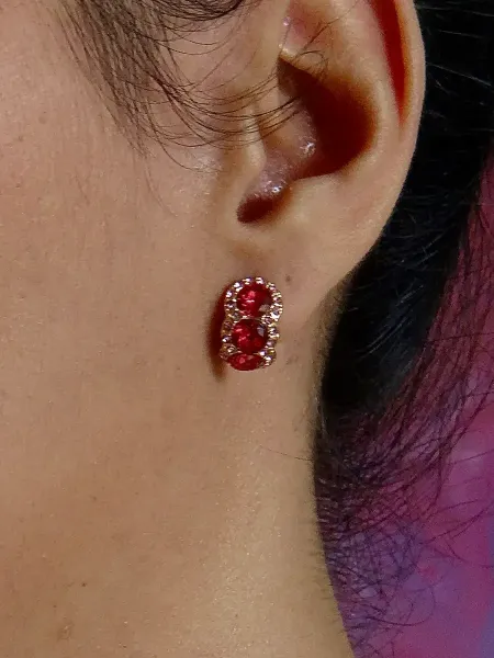 Bo petites cre oles rouges