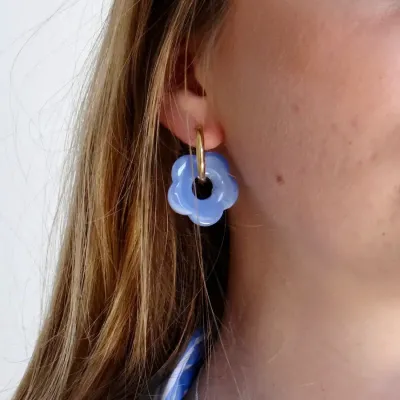 Boucle petite fleur bleu pre s