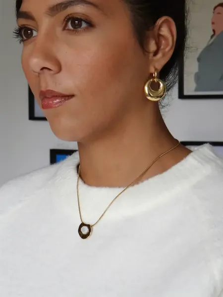 Collier pendentif dore