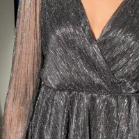 Haut pailette de tail