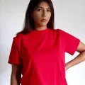 Mya tee shirt rouge avec epaulette