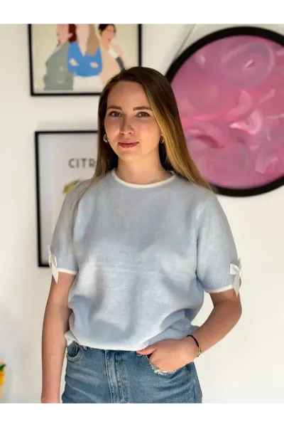 Pull bleu