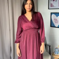 Robe longue fluide couleur bordeau