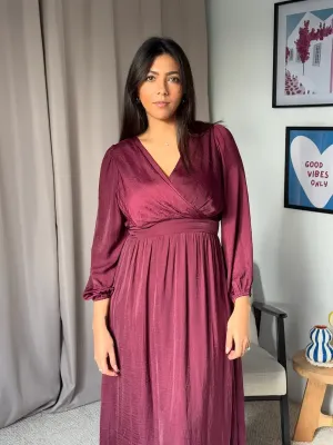 Robe longue fluide couleur bordeau